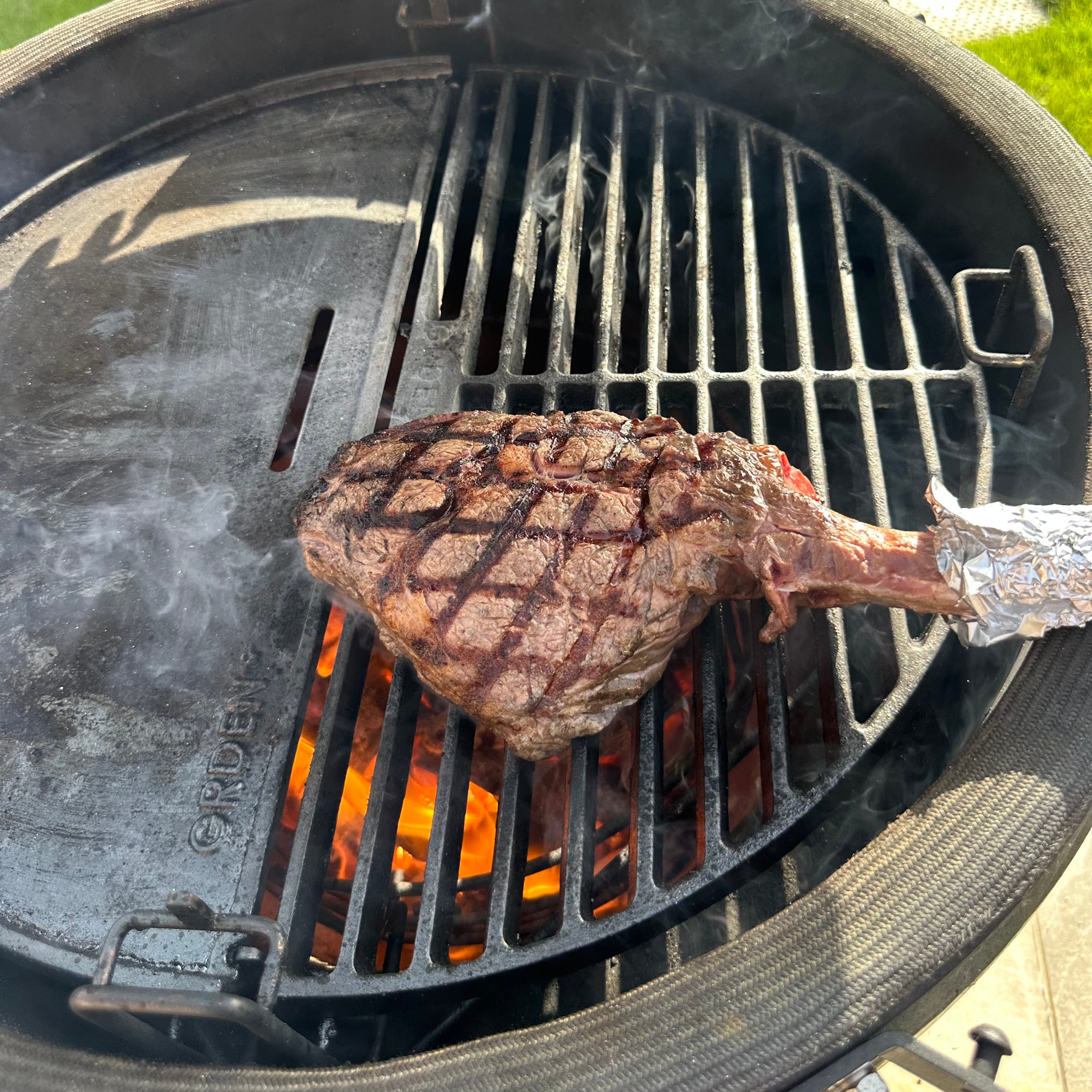 11 Best Kamado Grills Of 2023 — Expert Reviews And Buying